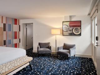 Colony House Motor Lodge - 1