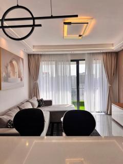 The Opal Residence Kilimani near Yaya Centre with Heated Pool, Gym, Free Parking, Sauna, Free Wi-Fi and Lounge Area - 2