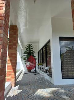 Ginena's Panglossian House - 4