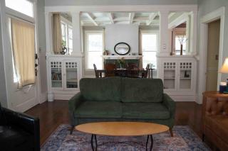 Porch swing, 1920s home, walk to live music - 5