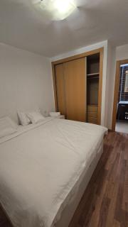 Apartamento con 2 habitaciones y 2 baños completos - 7