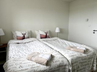 Guesthouse Sjonarholl - 5
