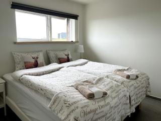 Guesthouse Sjonarholl - 2