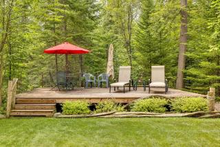 On 4 Acres! Retreat w/ Lake Access in Maple City - 9