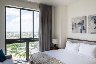 Lovely 1 Bedroom Efficiency in a High Floor! - 6