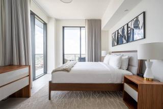 Luxury Condo - 2B2B with Amazing Skyline View - 1