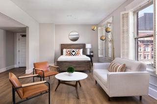 Hip 2BR Suite in Central Gaslamp Walk Score 99 - 3