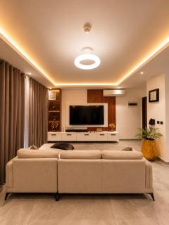 Modern 1 Bedroom Apartment at Cantonment - 4