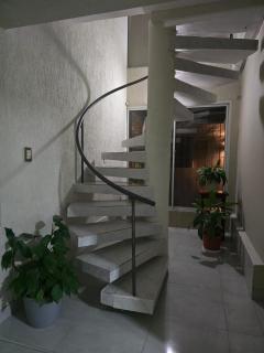 LA CASONA, con pileta y garage - 8