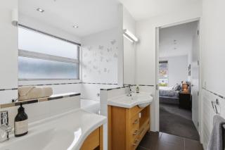 Penthouse apartment in the heart of Nelson City - 2