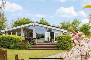 Großes Ferienhaus Nahe Strand Und Natur - 0