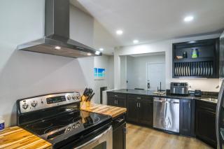 Walk to Beach! Prime Okaloosa Island Townhome - 5