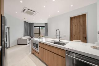 Ground-Floor 1BR - Oversized Patio - Pool & Jacuzzi - 2