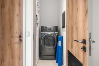 Ground-Floor 1BR - Oversized Patio - Pool & Jacuzzi - 3