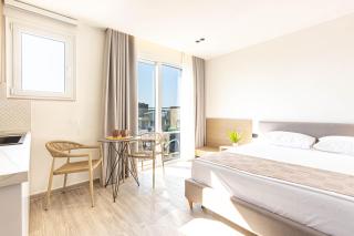 Lian 9 - Deluxe Studio Apartment w Kitchen & Parking, BRAND NEW - Lungomare 3 min - 0