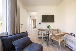 Lian 11 - Deluxe 1BR Apartment w Kitchen and Parking, BRAND NEW - Lungomare 3 min - 9