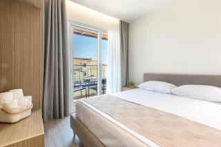 Lian 11 - Deluxe 1BR Apartment w Kitchen and Parking, BRAND NEW - Lungomare 3 min - 4
