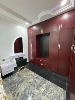 Cozy Furnished One Bedroom - 6