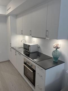Scandpoint-H7 Apartment close to Airport, shopping and City Centre - 2