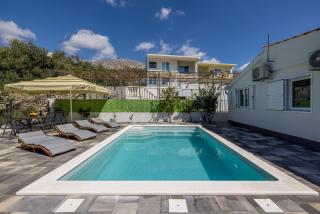 Holiday house with a swimming pool Mravince, Split - 27953 - 4