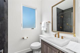 Artifact Inn - Escape in Vibrant Studio Top Spots - 1
