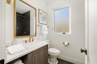 Artifact Inn - Modern Historic Studio Top Location - 3