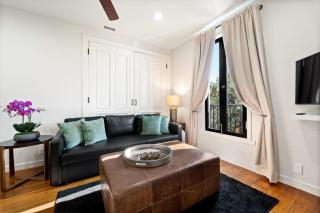 Artifact Inn - Stay in Charming APT Prime location - 8