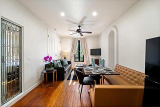 Artifact Inn - Stay in Charming APT Prime location - 0