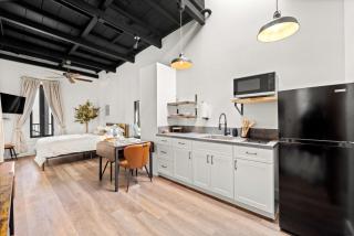 Artifact Inn - Heritage Studio with Modern Kitchen - 9