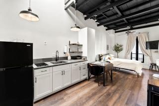 Artifact Inn - Relax in a Charming Historic Studio - 8