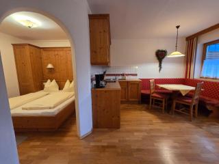 Tyrolean Apartment with Terrace - 6