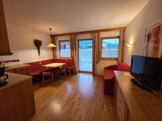 Tyrolean Apartment with Terrace - 5