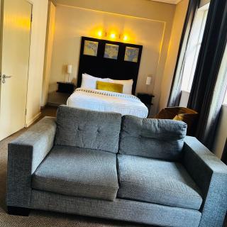 Native Suites 411 - 1