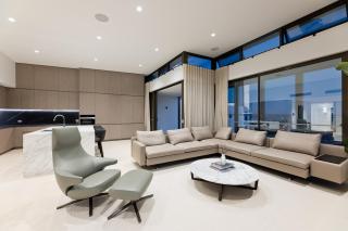 Penthouse Private Rooftop Pool Perth Skyline - 8