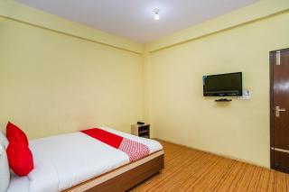 Hotel O by OYO Alankar Residency - 9