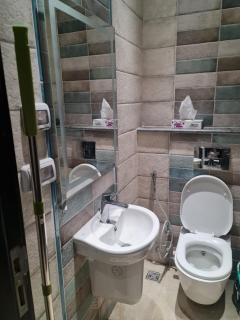 THE GATE TOWERS APARTMENTS PRIME Location - 5