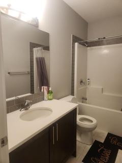 2 Bedrooms Lovely Spacious 14 by 10 ft Home closer to Lake, Eatery, Shopping Malls in Chestermere - 4