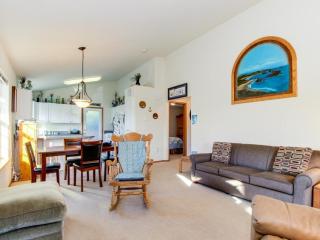 Cedar Creek Retreat - Rockaway Beach - 8