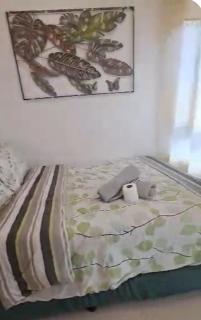Cozy 1BR Tagaytay Condo Staycation with Balcony, near Sky Ranch, Taal View - 3