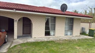 R8 Bright Spacious Room near Perth Airport with AC - 8