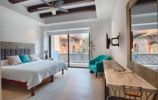 Casa Monarca 2 Bdr Condo in the Romantic Zone - 2