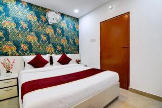 Hotel Dream Star Near Acropolis Mall - 1
