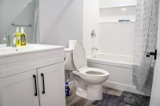Beautiful Brand New 1BR Suite with Private Entrance - 7
