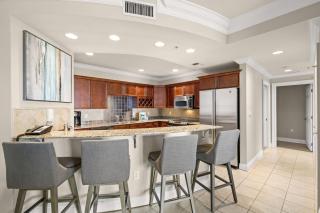 3BR Harborfront Condo - Pool Hot Tub Bay Shuttle - 8