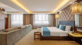 Aksu Pudong Holiday Hotel - 1