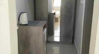 Sovereign Hotel - Marriage Certificate Required - 3