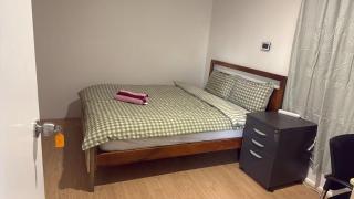 Room 6 Quiet Comfortable Room Walk to Shops - 7