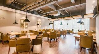 James Joyce Coffetel Xinyang Xixian Longhu Huayi - 5
