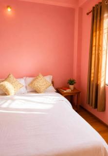 Himalune Nomad Guest House - 7