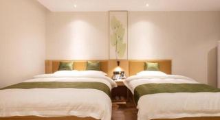 Green Tree Inn Nanchang Zhongshan Road Bayiguan - 1